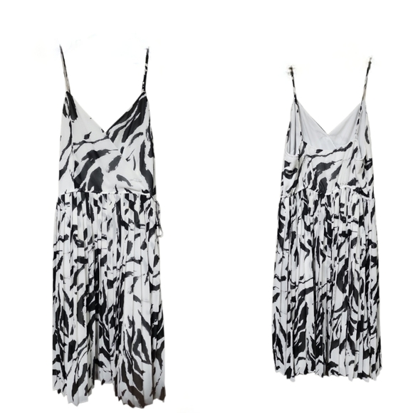Nine West Sleeveless Black/White Zebra Print Pleated Bottom Dress Size XL - Picture 2 of 9
